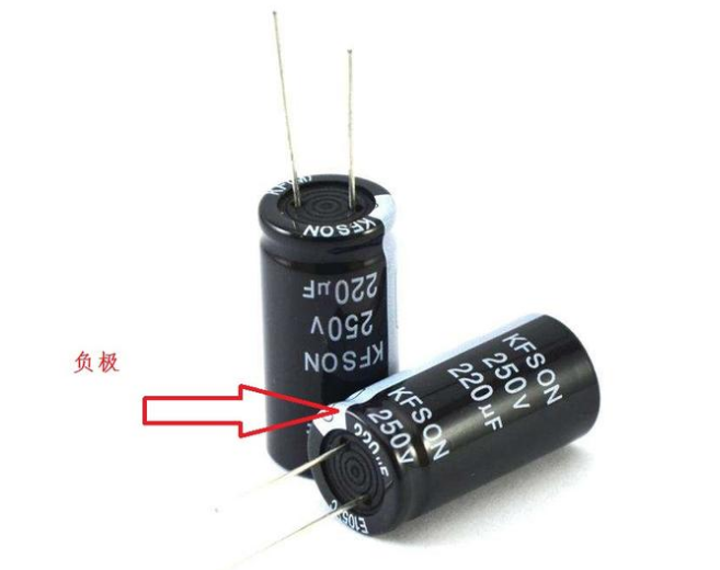 「NIPPON CHEMI-CON」電解電容極性接錯會爆炸，如何避免？