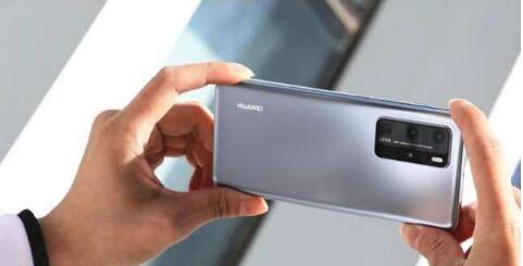 今年華為,蘋果和三星將再爭(zhēng)奪&rdquo;機(jī)皇&rdquo;稱號(hào),你認(rèn)為誰會(huì)贏